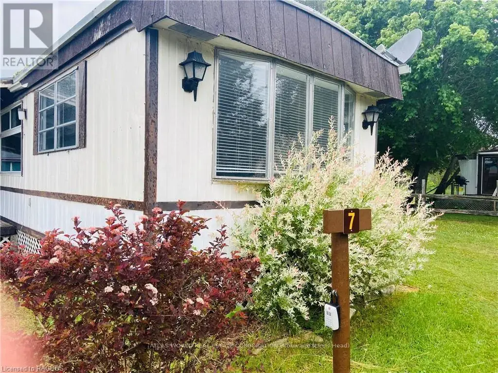 7 - 9 Tamarac Road, Northern Bruce Peninsula